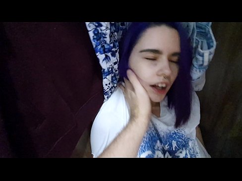 ❤️ Našao sam svoju sestru u ormaru i pomogao joj da svrši ❌ Analni video kod nas ️❤